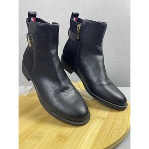 Tommy Hilfiger Black Leather Ankle‎ Boots Gold Accents Quilted Women's